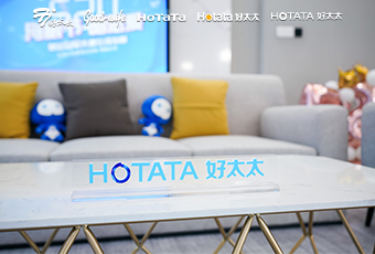 吳敏霞與張效誠甜蜜CP空降“撒糖”，引爆好太太直播間